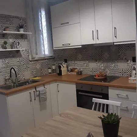Eva Apartman Kalamáta